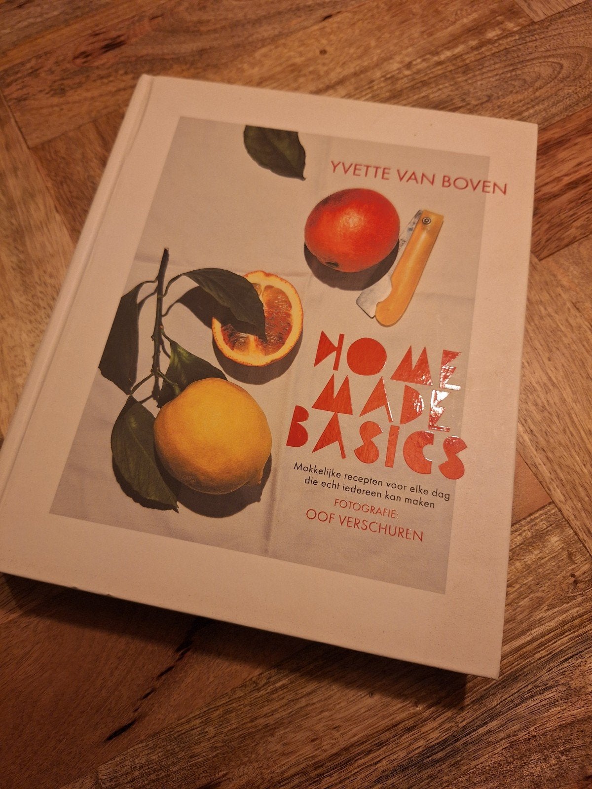 Kookboek: Yvette van Boven - Home Made Basics, Boeken, Gezond koken, Voorgerechten en Soepen, Ophalen of Verzenden, Zo goed als nieuw