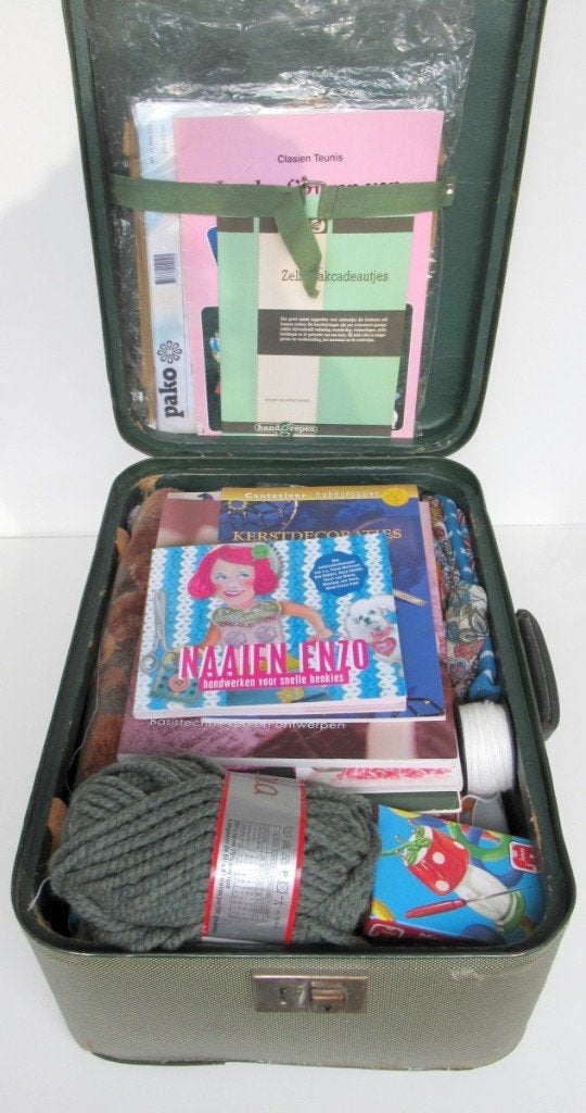 Vintage (hobby) opbergkoffer met inhoud nr E4592, Fantasie, Gebruikt, Gereedschap of Toebehoren, Meerkleurig