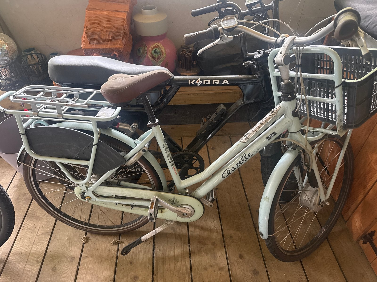 Gazelle damesfiets met mand en bagagedrager, Gebruikt, Velgrem, Versnellingen, Ophalen of Verzenden