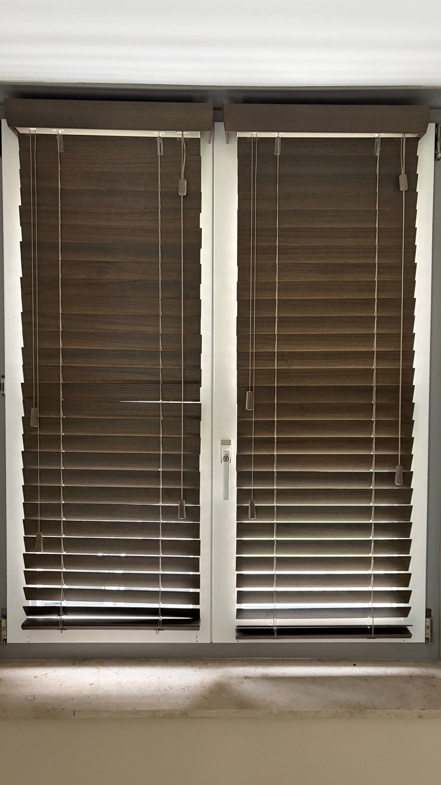 Harmony houten jaloezie - New Ebony - 46x130 cm, Huis en Inrichting, Stoffering | Gordijnen en Lamellen, Ophalen, Jaloezie, Bruin
