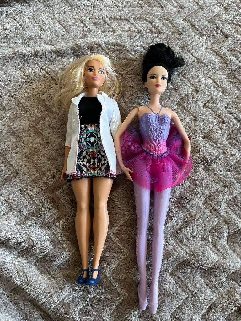 Barbie poppen set - 4 stuks, Kinderen en Baby's, Speelgoed | Poppen, Ophalen of Verzenden, Gebruikt, Barbie