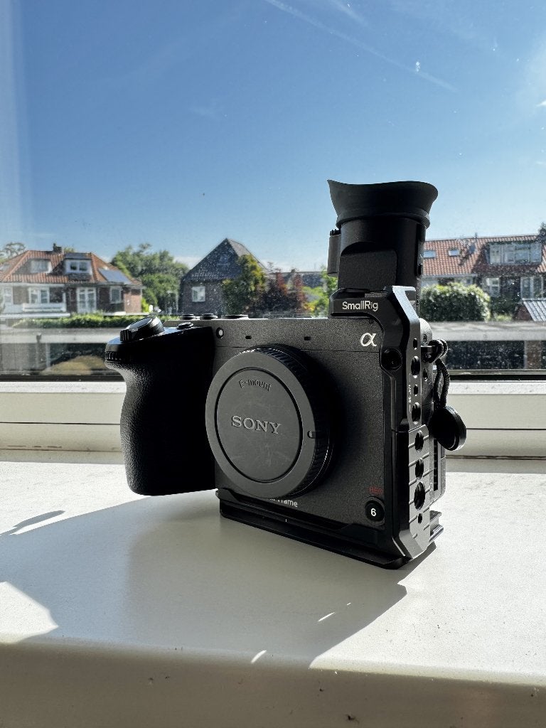 Sony FX2 Cinema Line + SmallRig Half Cage + originele doos, Ophalen, 20x of meer, Overige soorten, Zo goed als nieuw