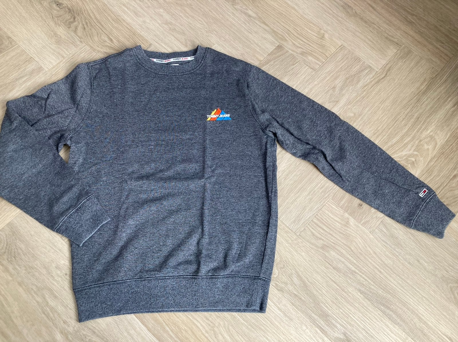 Tommy Jeans sweater maat XS of 176 grijs, Ophalen of Verzenden, Zo goed als nieuw, Jongen, Trui of Vest