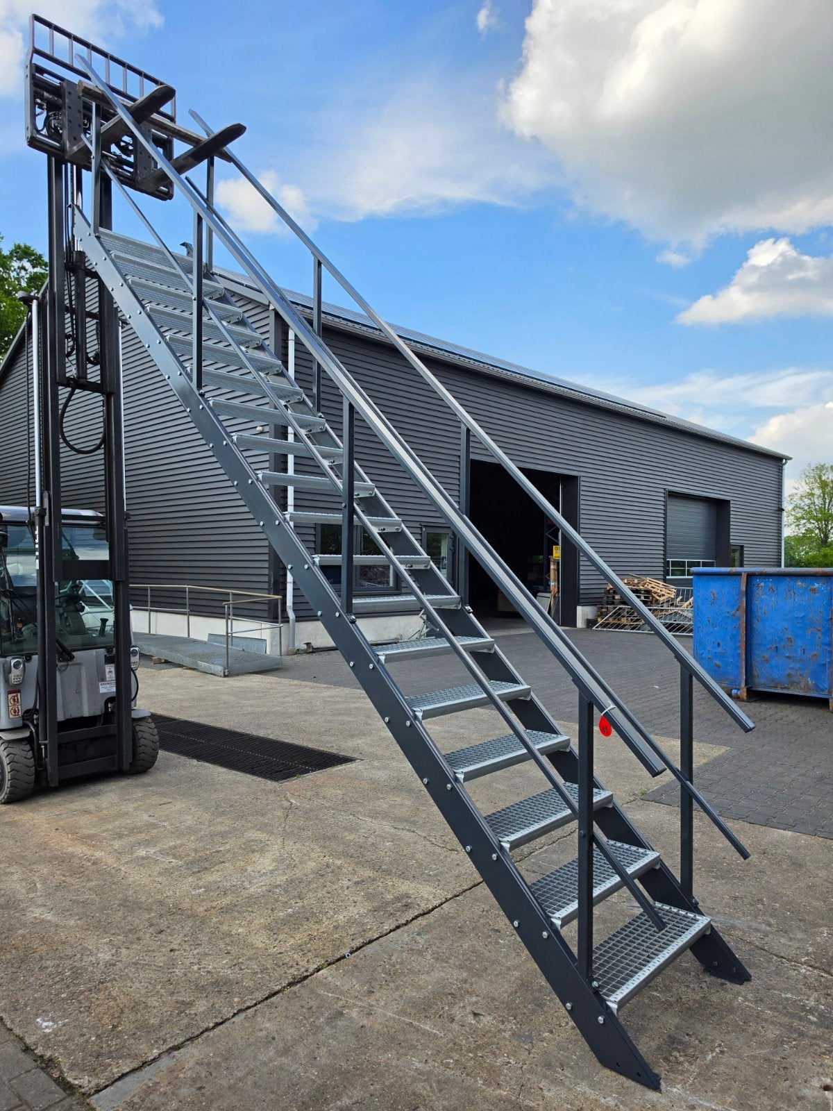 Stalen trap hoog 4mtr RAL 7016 nor085, Doe-het-zelf en Verbouw, Ophalen, 2 tot 4 meter