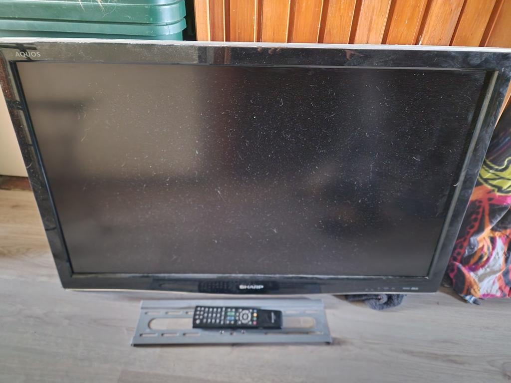 Sharp TV met afstandsbediening en muurbeugel, Ophalen, 50 Hz, HD Ready (720p), Sharp