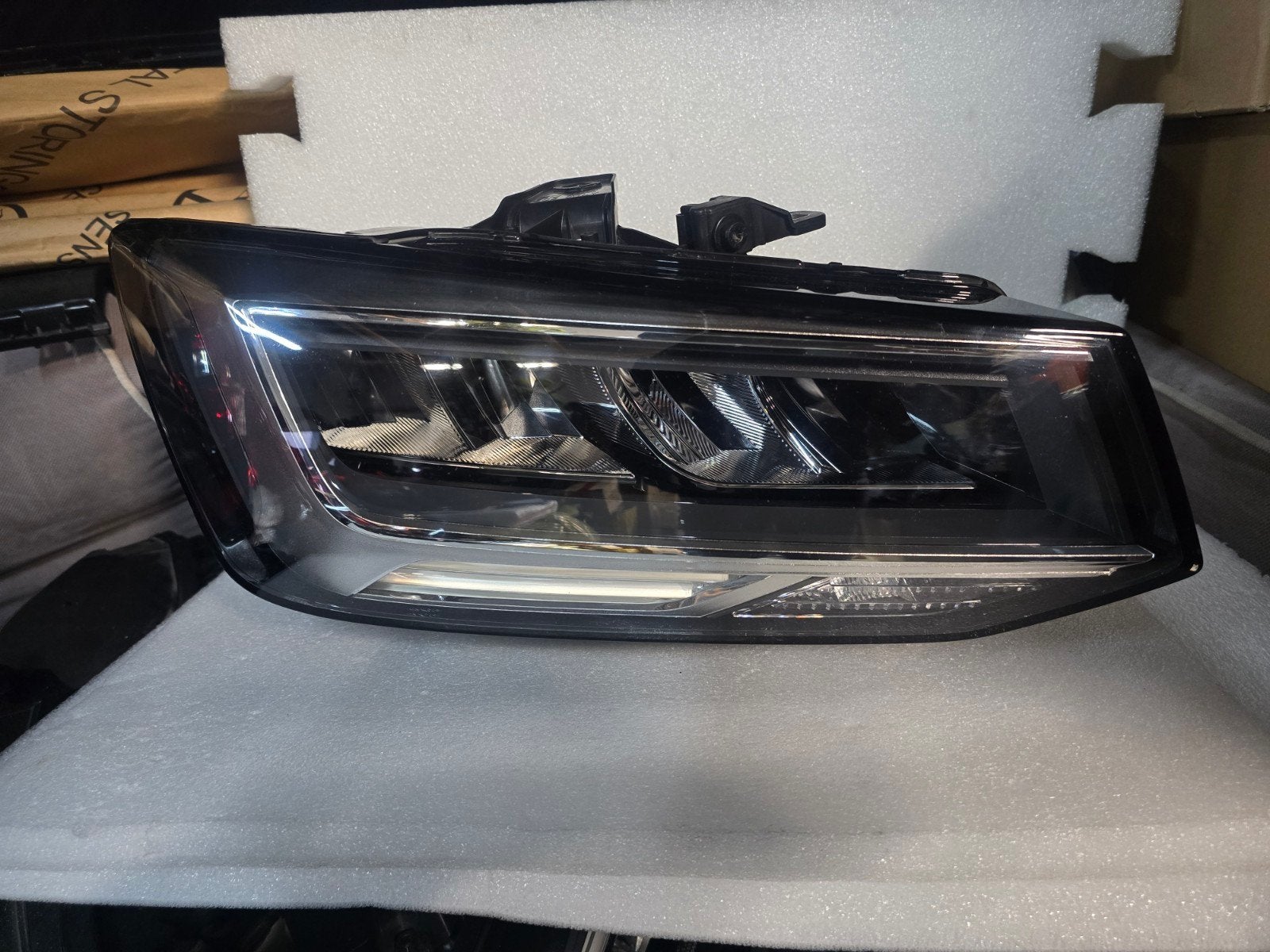 Koplamp Full Led rechts Audi Q2 81A facelift bj 2020-heden, Audi, Gebruikt, Excellence, Ingolstadt