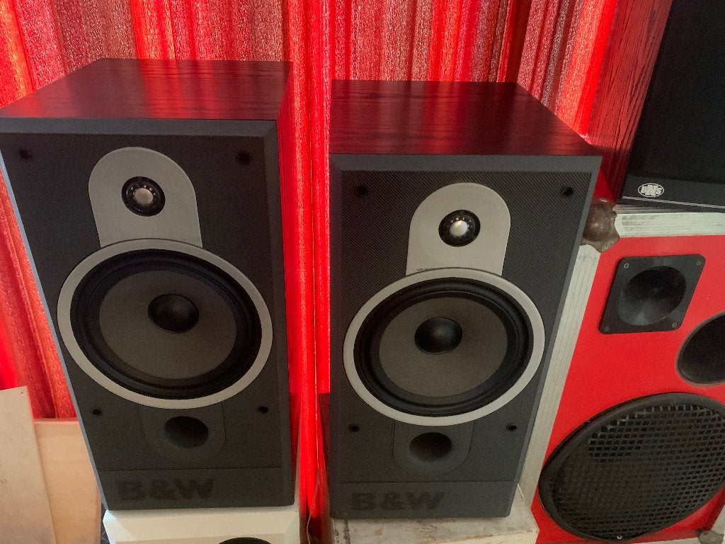 B&W DM560, Engelse klassiekers, in originele goede staat