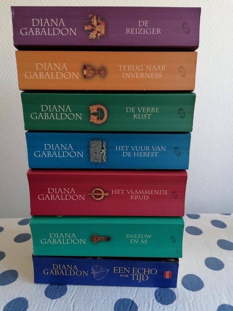 6x Diana Gabaldon - De reiziger serie deel 1 t/m  5 en 7, Ophalen of Verzenden, Gelezen, Diana Gabaldon