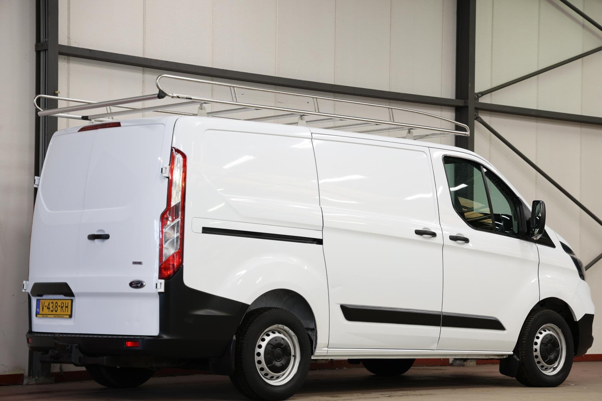 Ford Transit Custom 2.0 TDCI L1H1 IMPERIAAL EN TREKHAAK, Voorwielaandrijving, Stof, Gebruikt, 4 cilinders