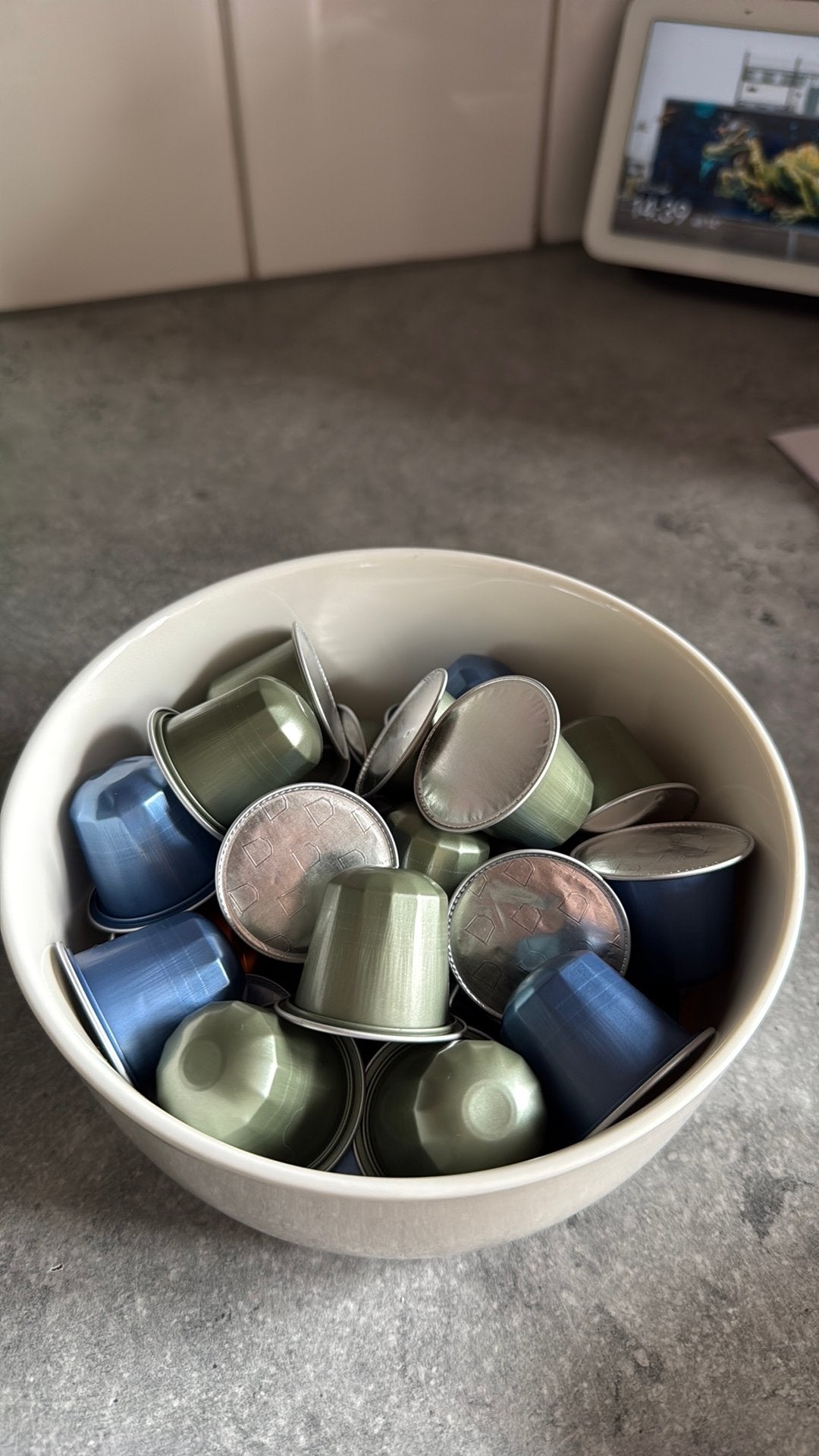 Gratis koffie cups, Huis en Inrichting, Ophalen, Zo goed als nieuw, Blauw