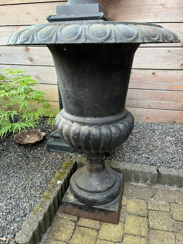 Franse gietijzeren tuinvaas / bloempot, Tuin en Terras, Tuinvazen, Ophalen, Gebruikt