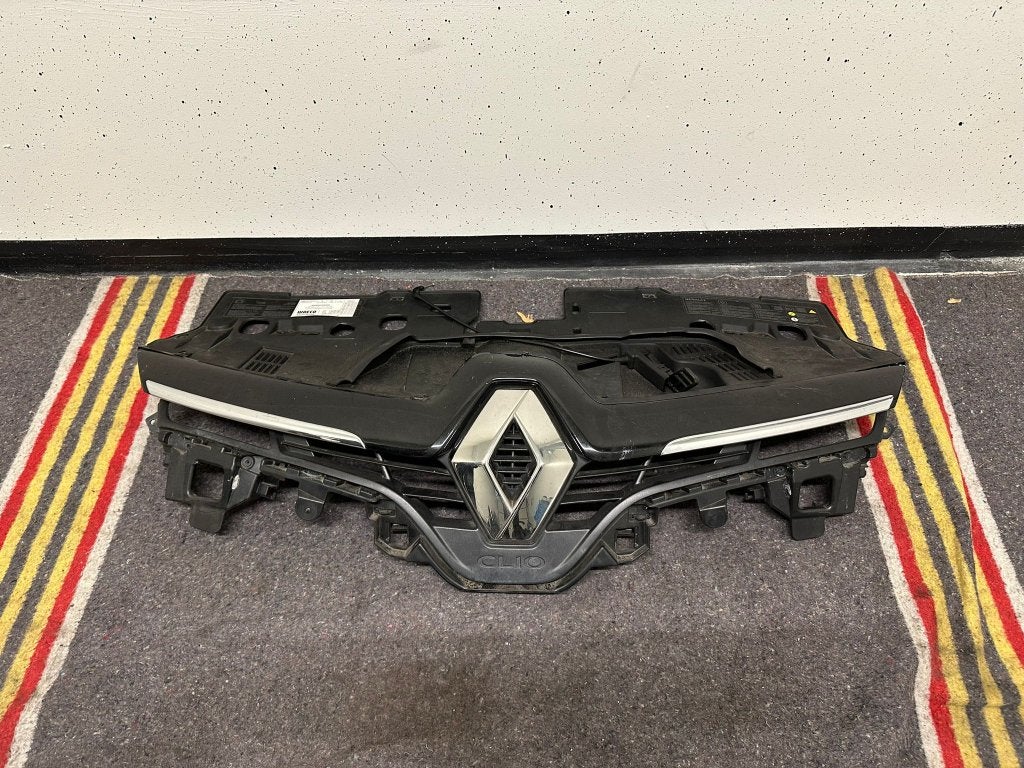 Renault Clio Grille, Gebruikt, Ophalen of Verzenden, Bumper, Renault