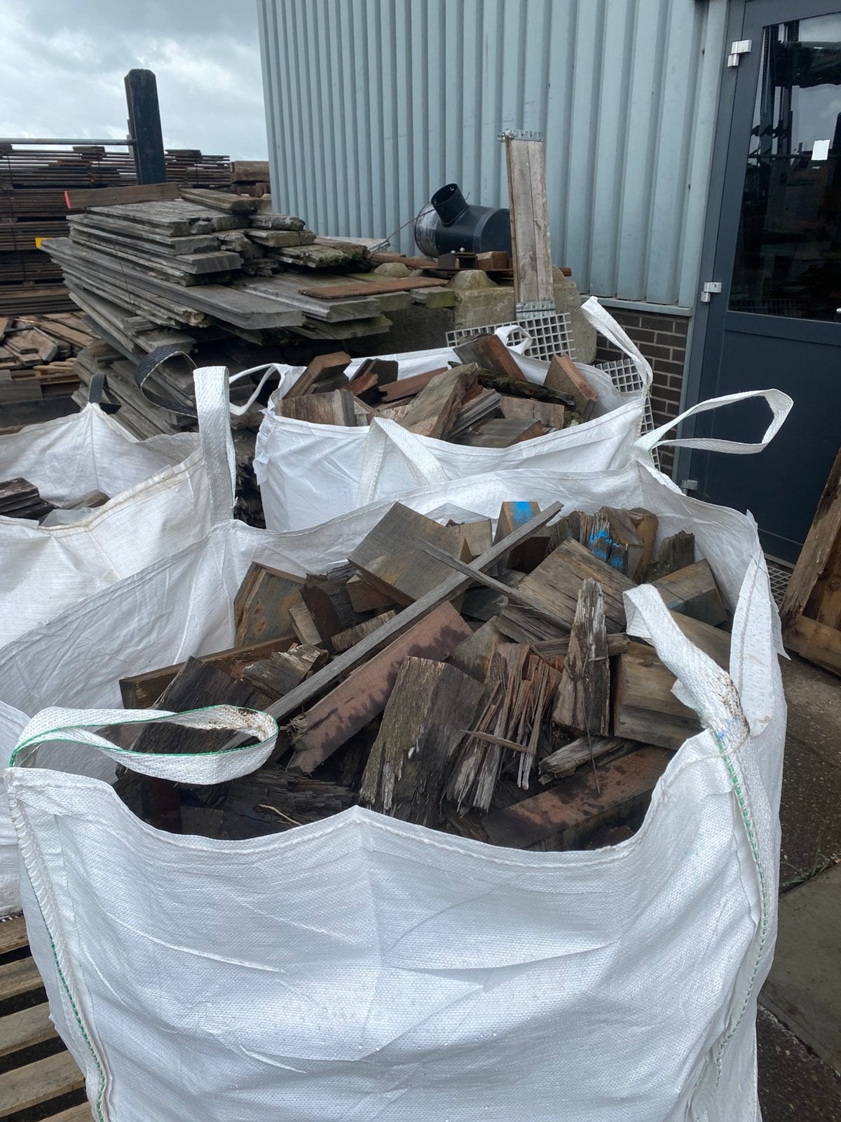 Azobe haardhout, Minder dan 3 m³, Ophalen