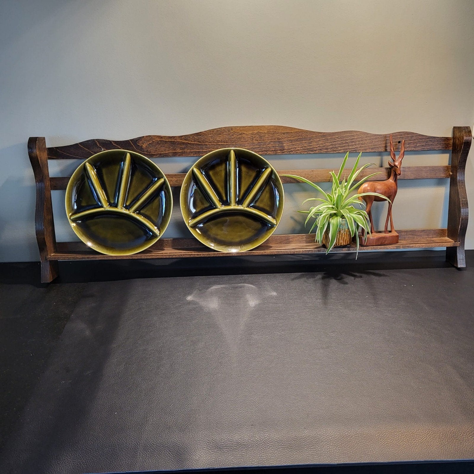 Houten bordenrek - 31 cm hoog, 95 cm breed, Ophalen of Verzenden, Gebruikt, Bruin, Hout