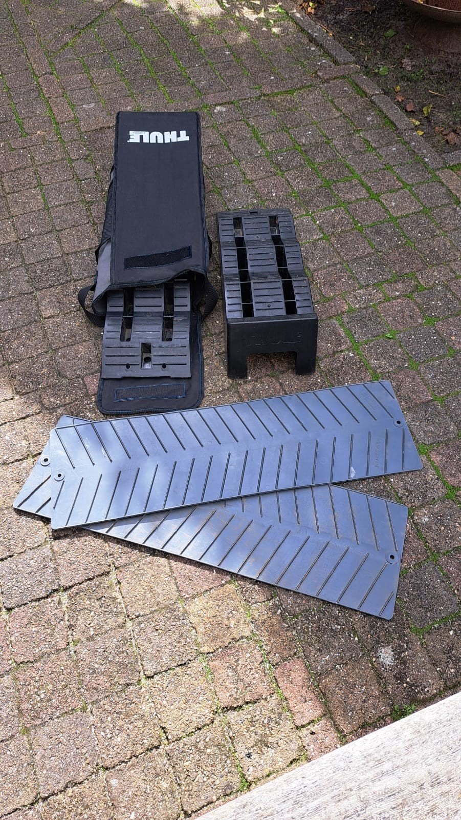 Oprijblokken en kunststof rijplaten, Ophalen, Gebruikt
