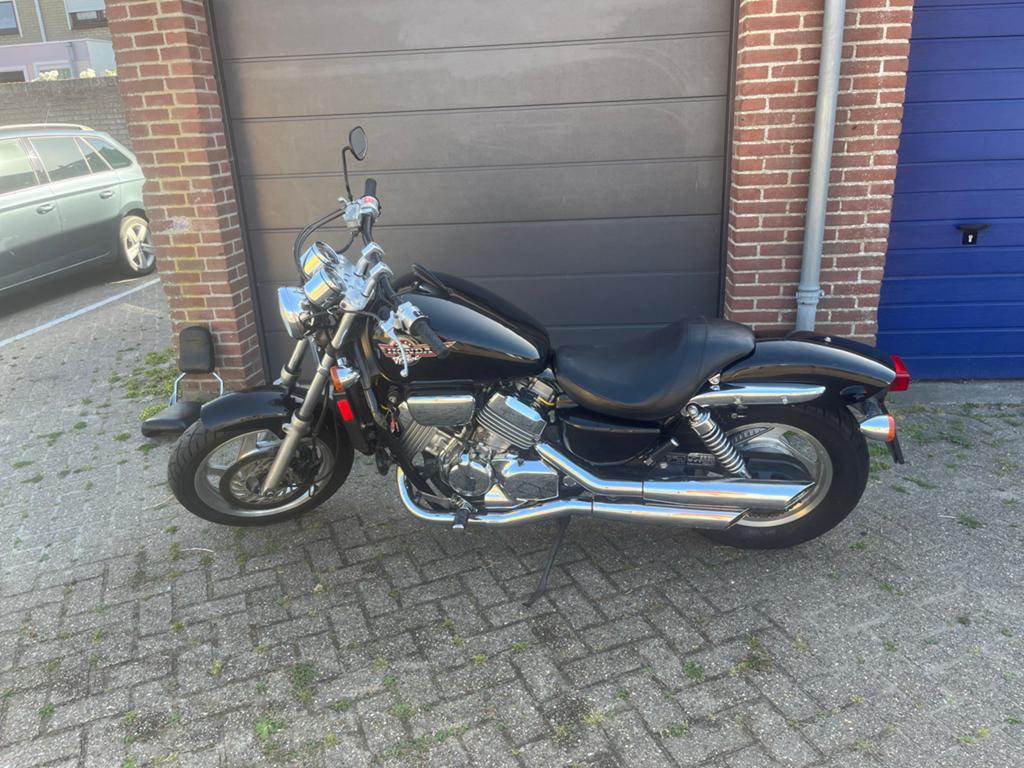 Honda Magna VF750C - Krachtige Chopper, 750 cc, Gebruikt, Handgeschakeld, Chopper