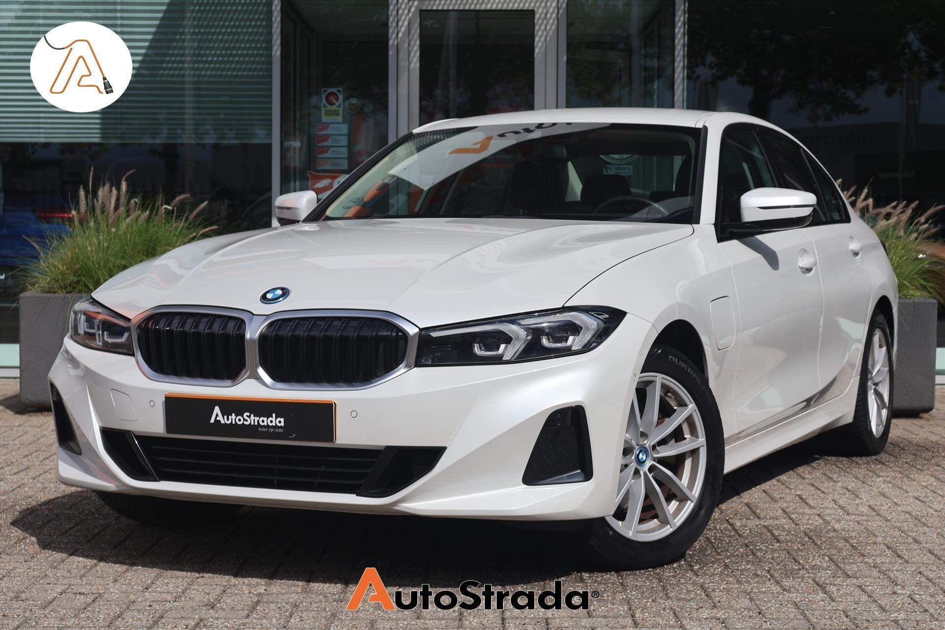 BMW 3-Serie (g20) 320e High Executive 204pk | Curved Display, Auto's, 1998 cc, 77 km/l, Gebruikt, 4 cilinders