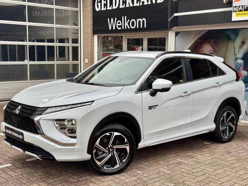Mitsubishi Eclipse Cross 2.4 PHEV Intense+ | Bi-Xenon | Full, Auto's, Mitsubishi, Automaat, 4 cilinders, Wit, Bedrijf