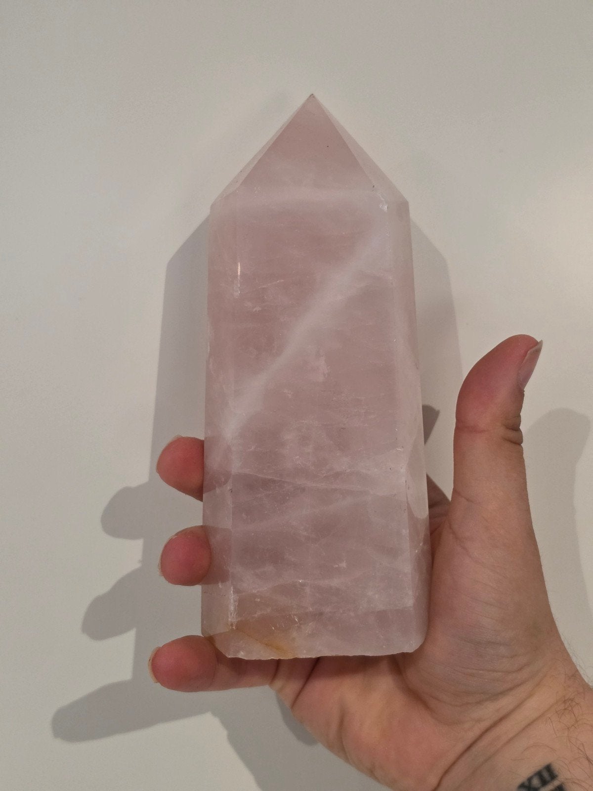 Grote Rozenkwarts Obelisk - 953 gram, Verzenden, Mineraal