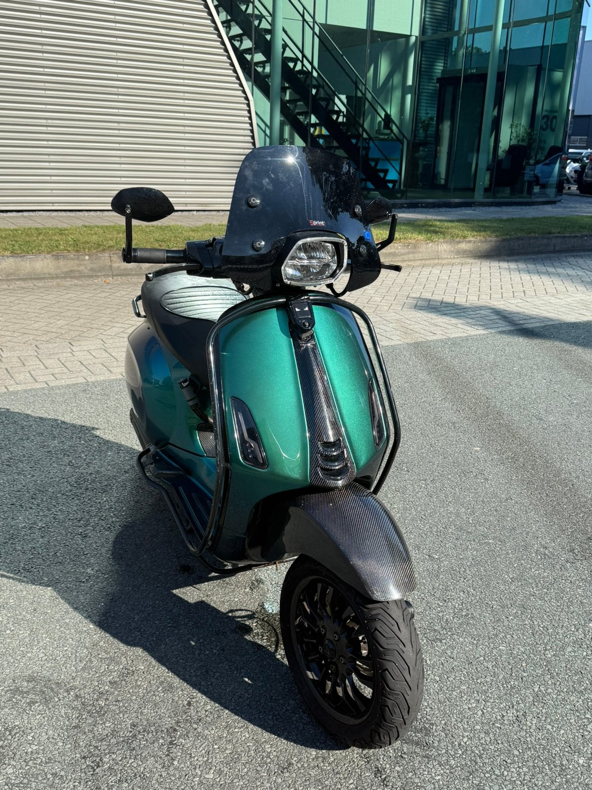 Vespa sprint/primavera 80cc e4, Ophalen, Overige modellen, Maximaal 45 km/u, Zo goed als nieuw