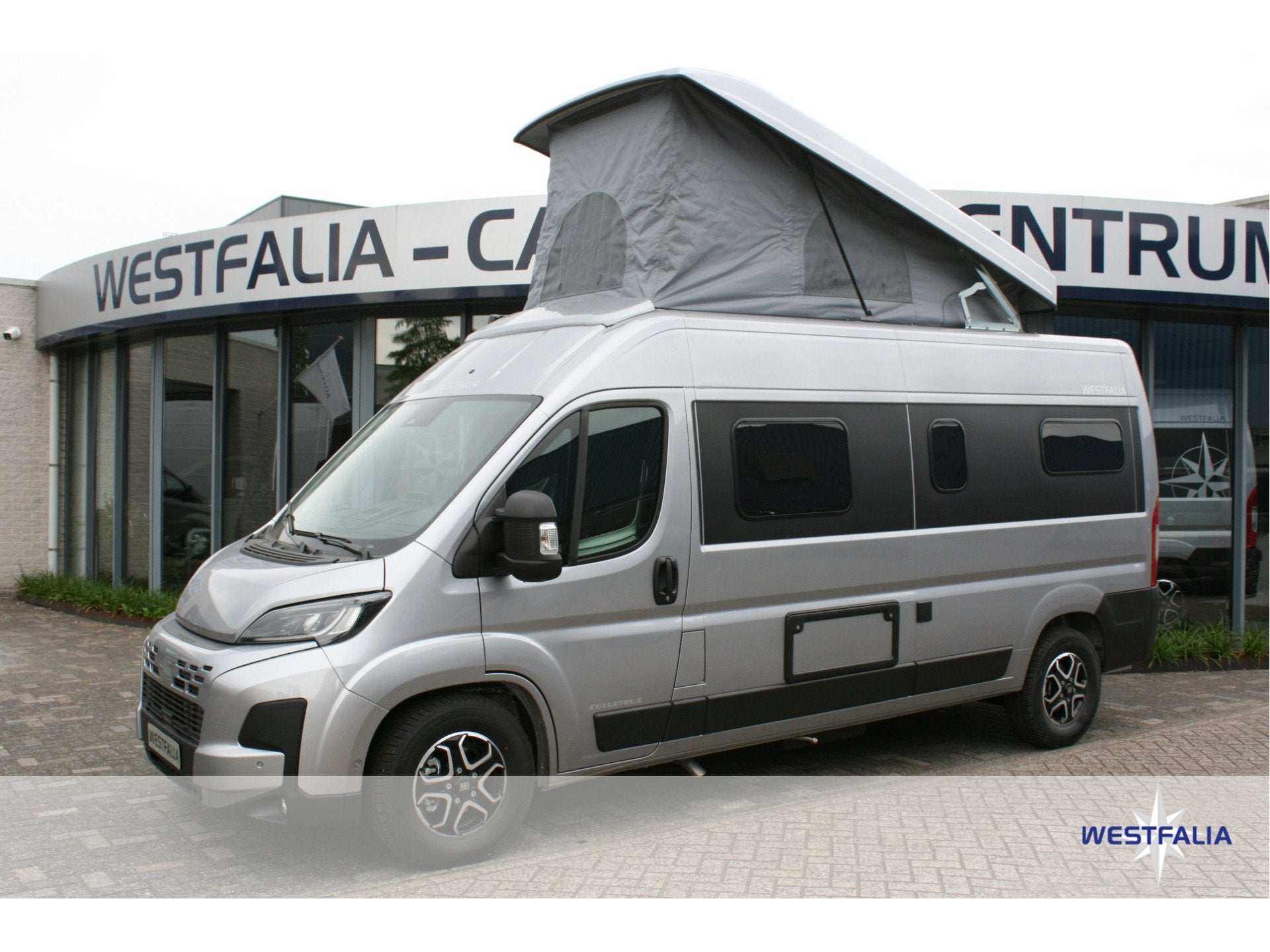 Westfalia Columbus 600E Hefdak 140pk Aut. riant slaapcomfort, Caravans en Kamperen, Campers, Automaat, Buscamper of Camperbus