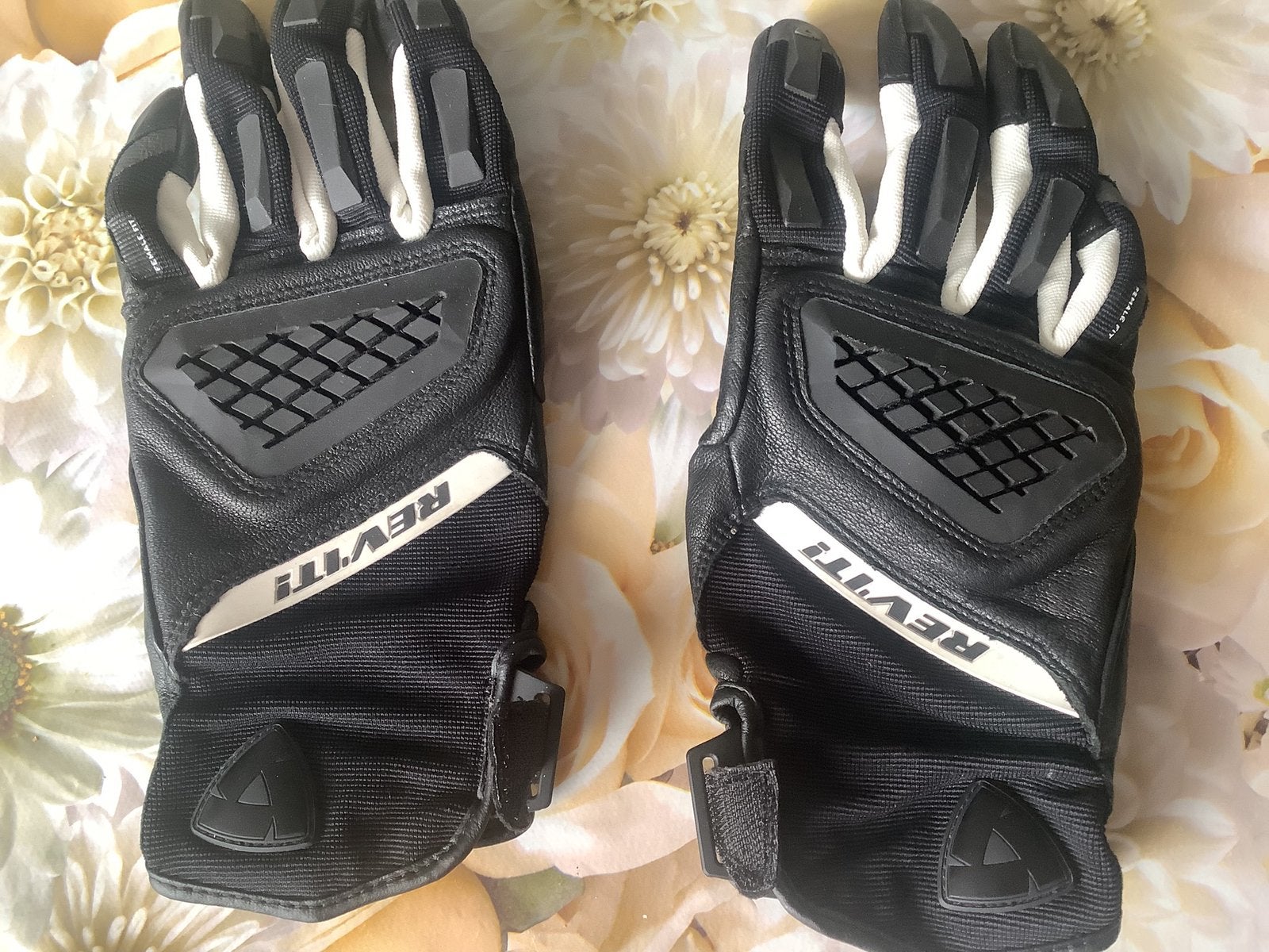 1x gedragen motorhandschoenen REV’IT ! maat L., Ophalen of Verzenden, Nieuw zonder kaartje, Handschoenen