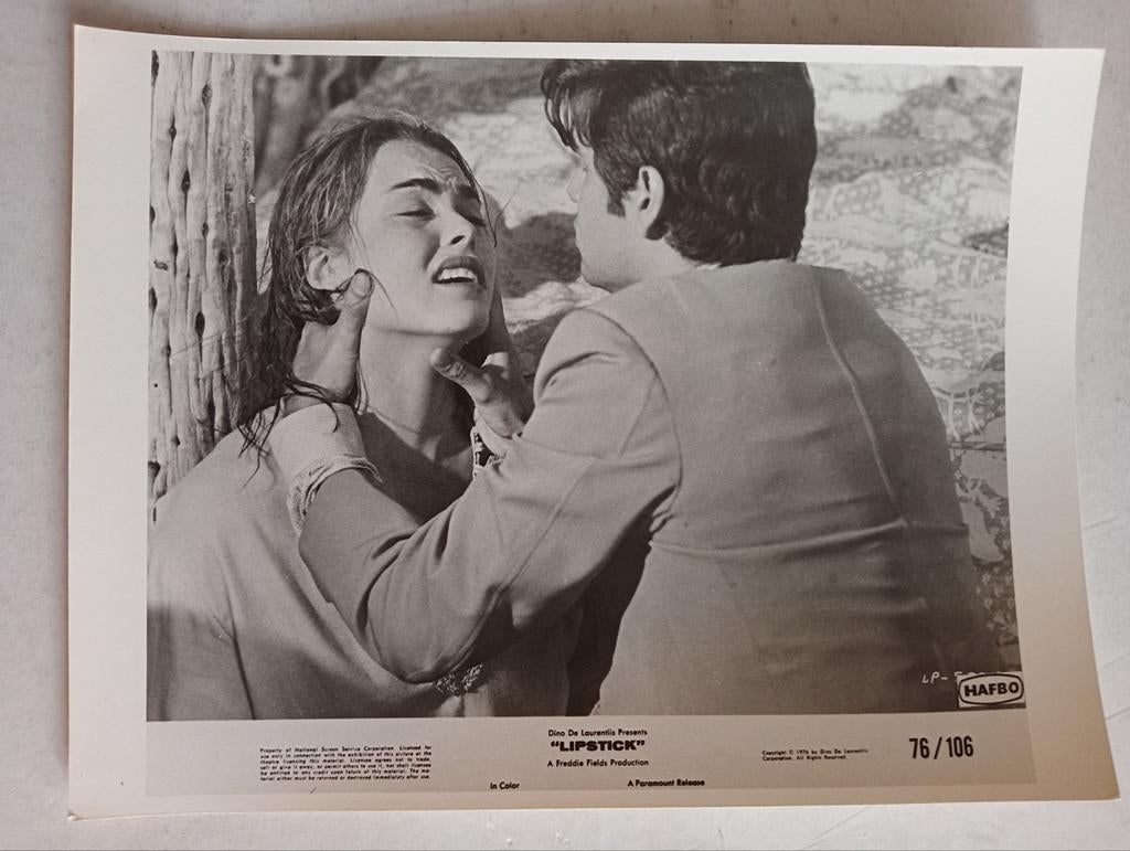 Vintage foto "Lipstick" (1976) - Filmstill, Ophalen of Verzenden, 1960 tot 1980, Gebruikt, Overige onderwerpen