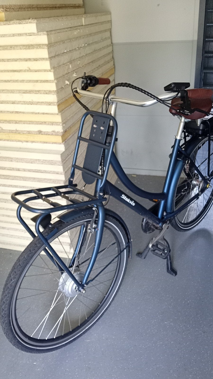 Stokvis elektrische fiets - donkerblauw, 28 inch,, Zo goed als nieuw, 51 tot 55 cm, 50 km per accu of meer, Ophalen