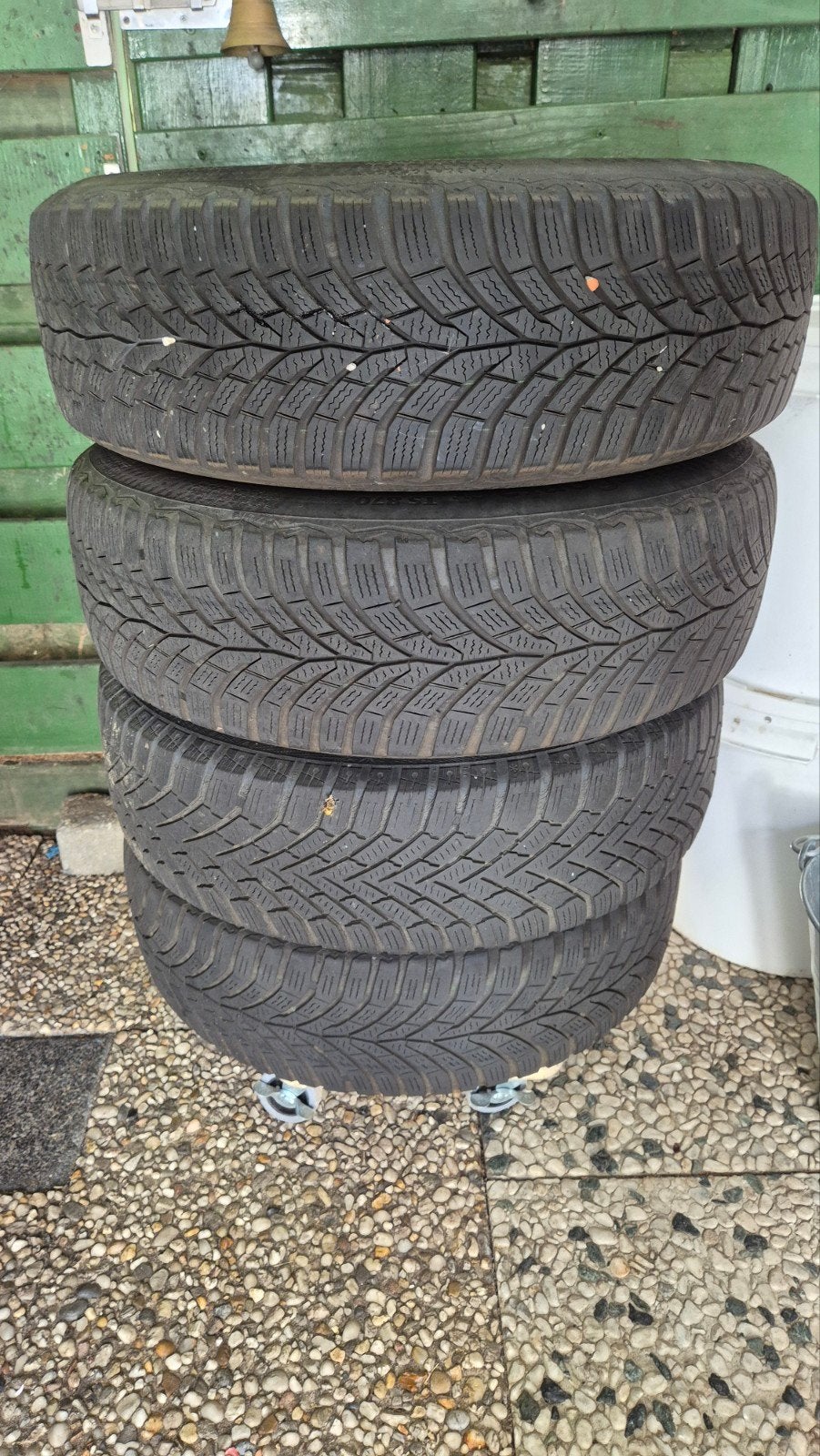 Winterbanden set  4x nissan note bj 2008, Ophalen, Gebruikt, 15 inch, Banden en Velgen