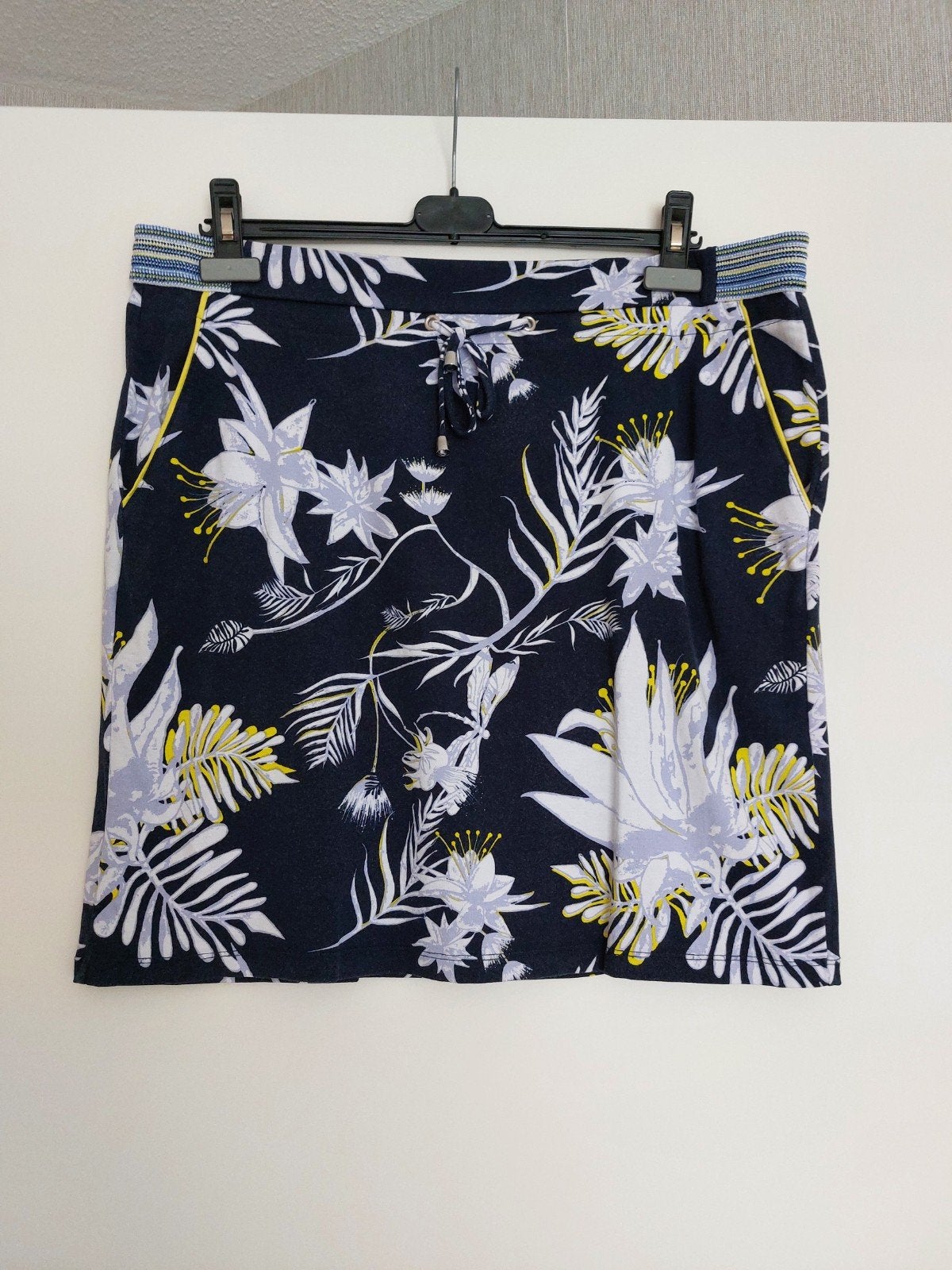 PRACHTIGE DAMES ROK MAAT 44, Kleding | Dames, Rokken, Zwart, Maat 42/44 (L), Ophalen of Verzenden, Zo goed als nieuw