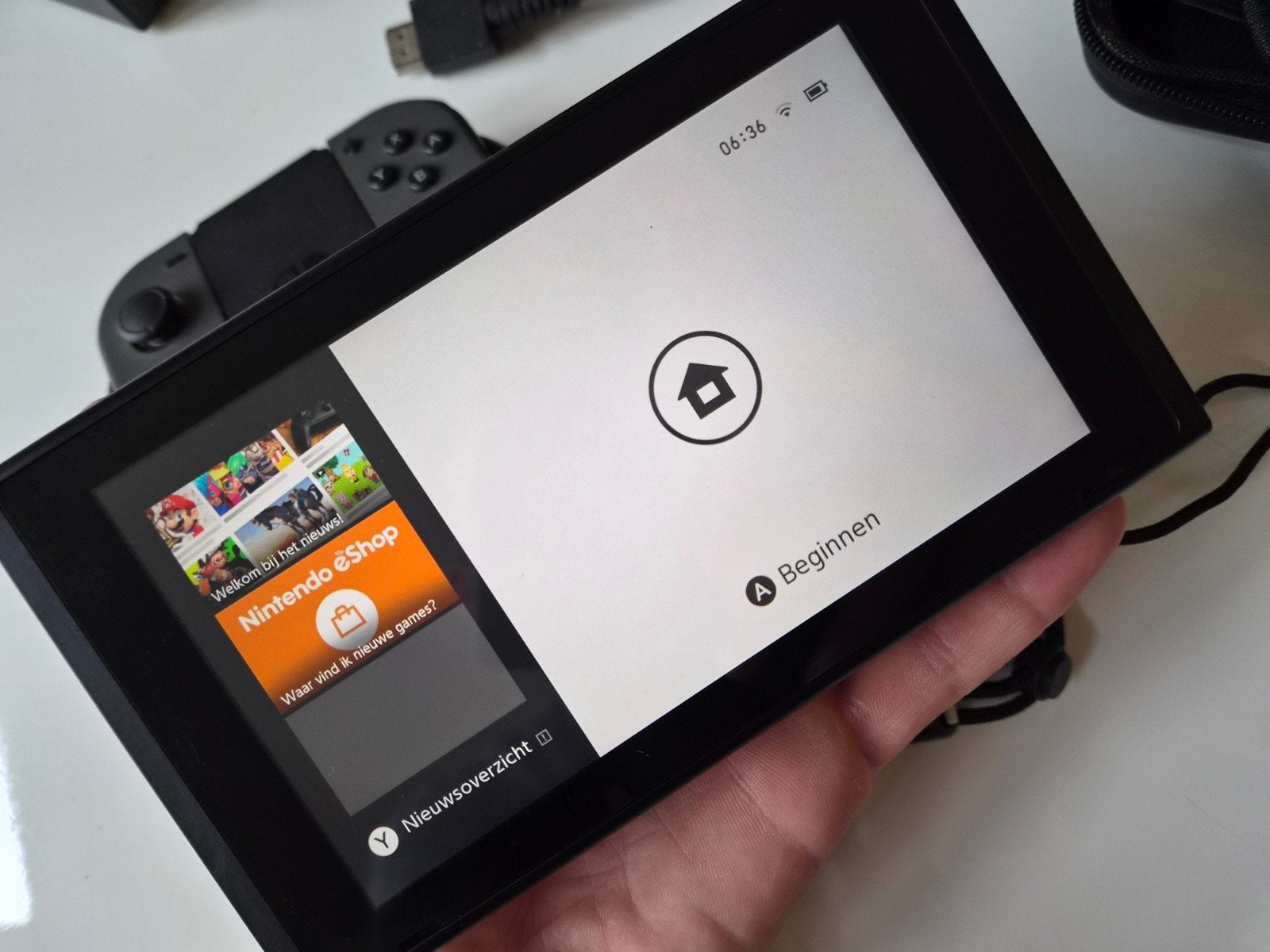 Nintendo Switch Oled met extra controller en accessoires, Spelcomputers en Games, Spelcomputers | Nintendo Switch, Zo goed als nieuw