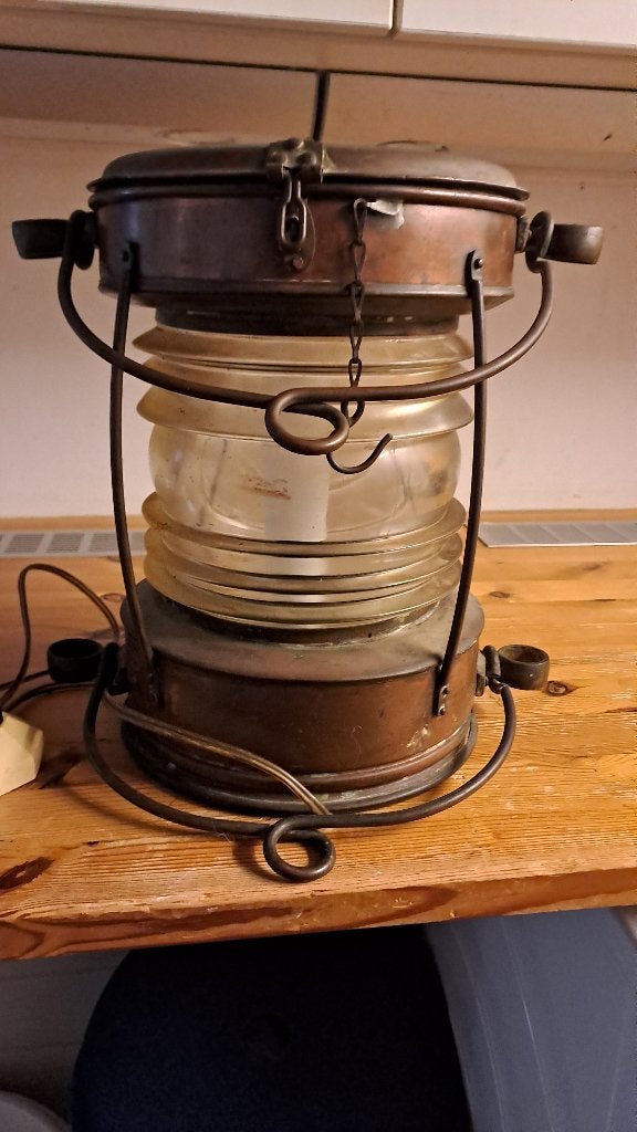 Antieke koperen scheepslamp / olielamp, Ophalen