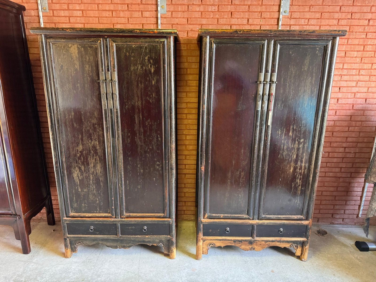 Set van twee antieke Chinese kasten, 18e eeuw, Ophalen