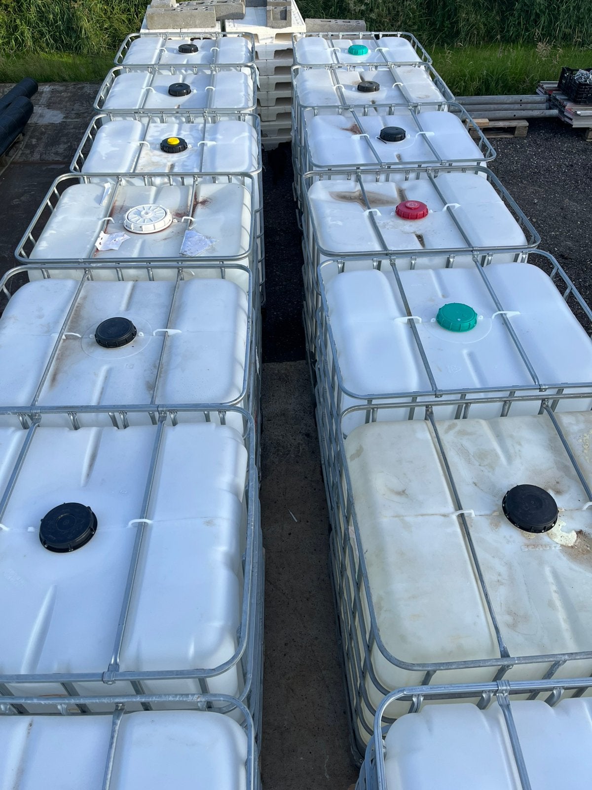 Ibc vaten 1000L, Tuin en Terras, Regentonnen, 150 liter of meer, Ophalen of Verzenden, Zo goed als nieuw, Kunststof
