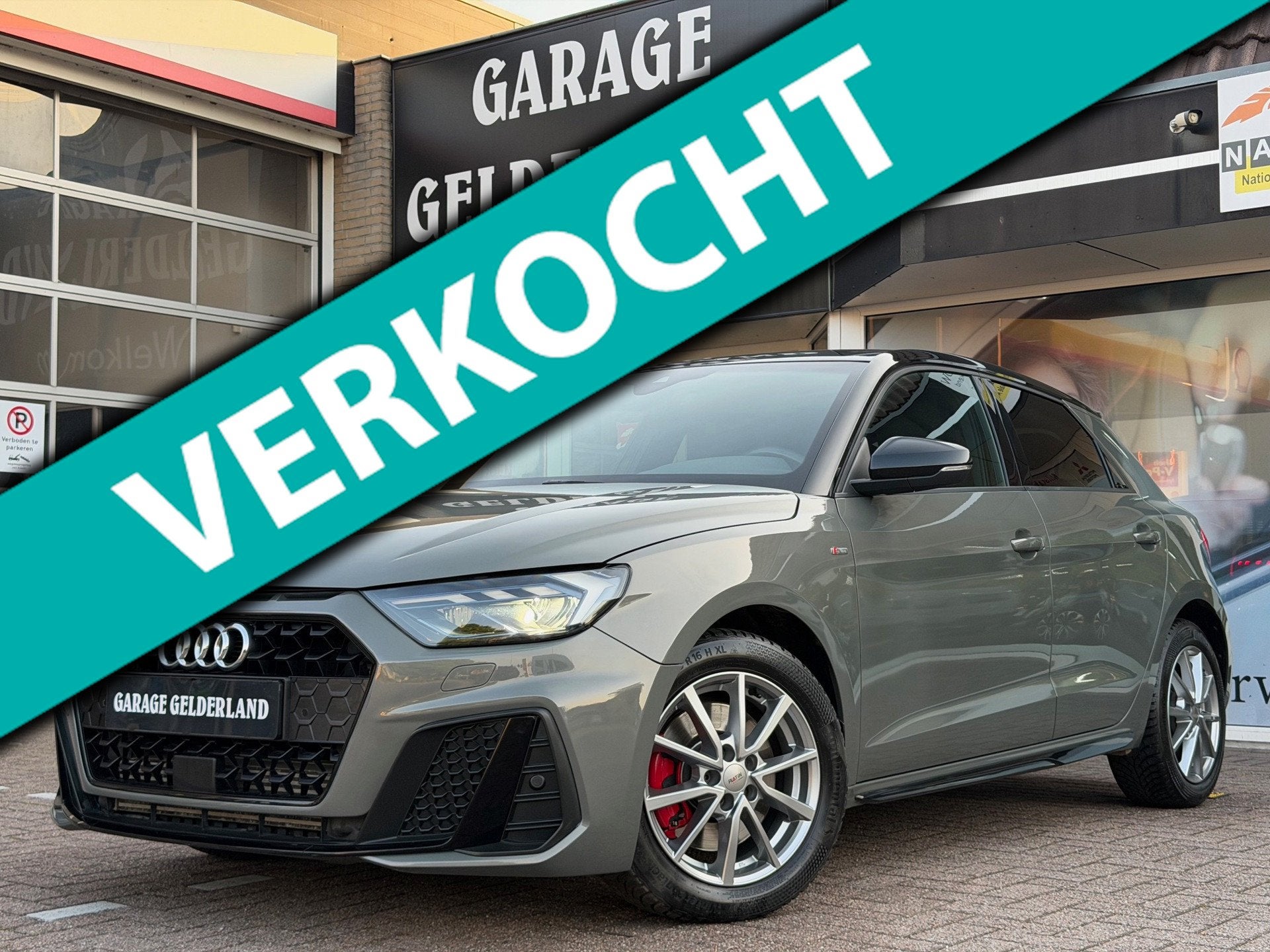 Audi A1 Sportback S-Line 210pk | Virtual | Leder/Alcantara |, Auto's, Dealer onderhouden, Zwart, 4 cilinders, Origineel Nederlands