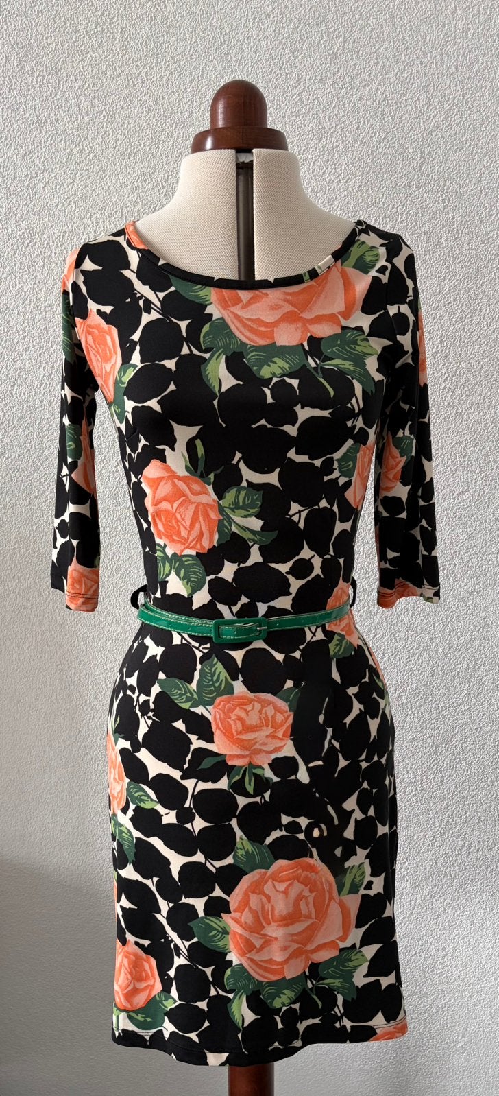 King Louie retro Rozenjurk (zwart/coral) - Maat S/36, Ophalen of Verzenden, Zo goed als nieuw, Knielengte, Maat 36 (S)