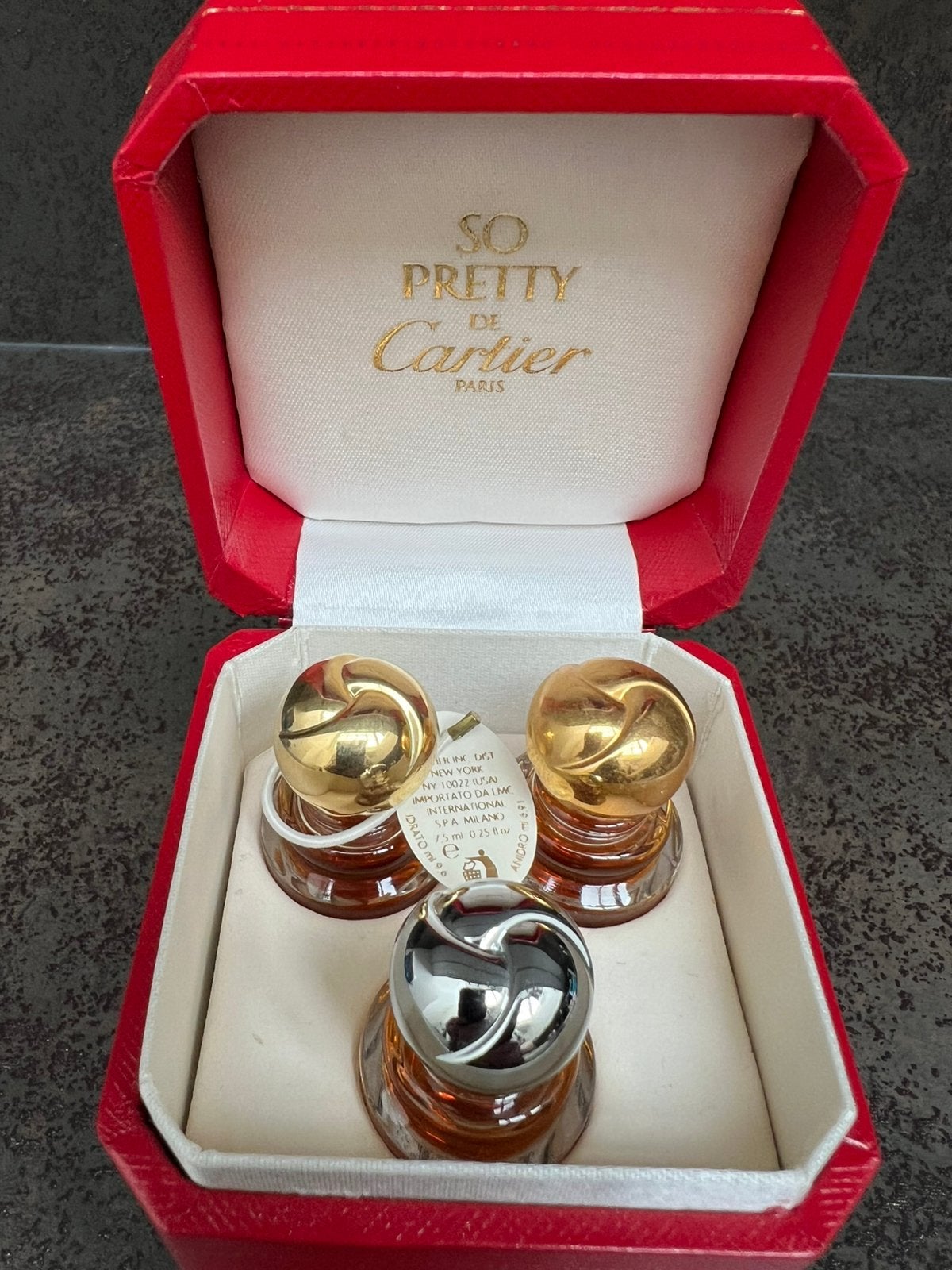 Cartier box met 3 flesjes zie foto’s, Ophalen, Zo goed als nieuw, Parfumfles