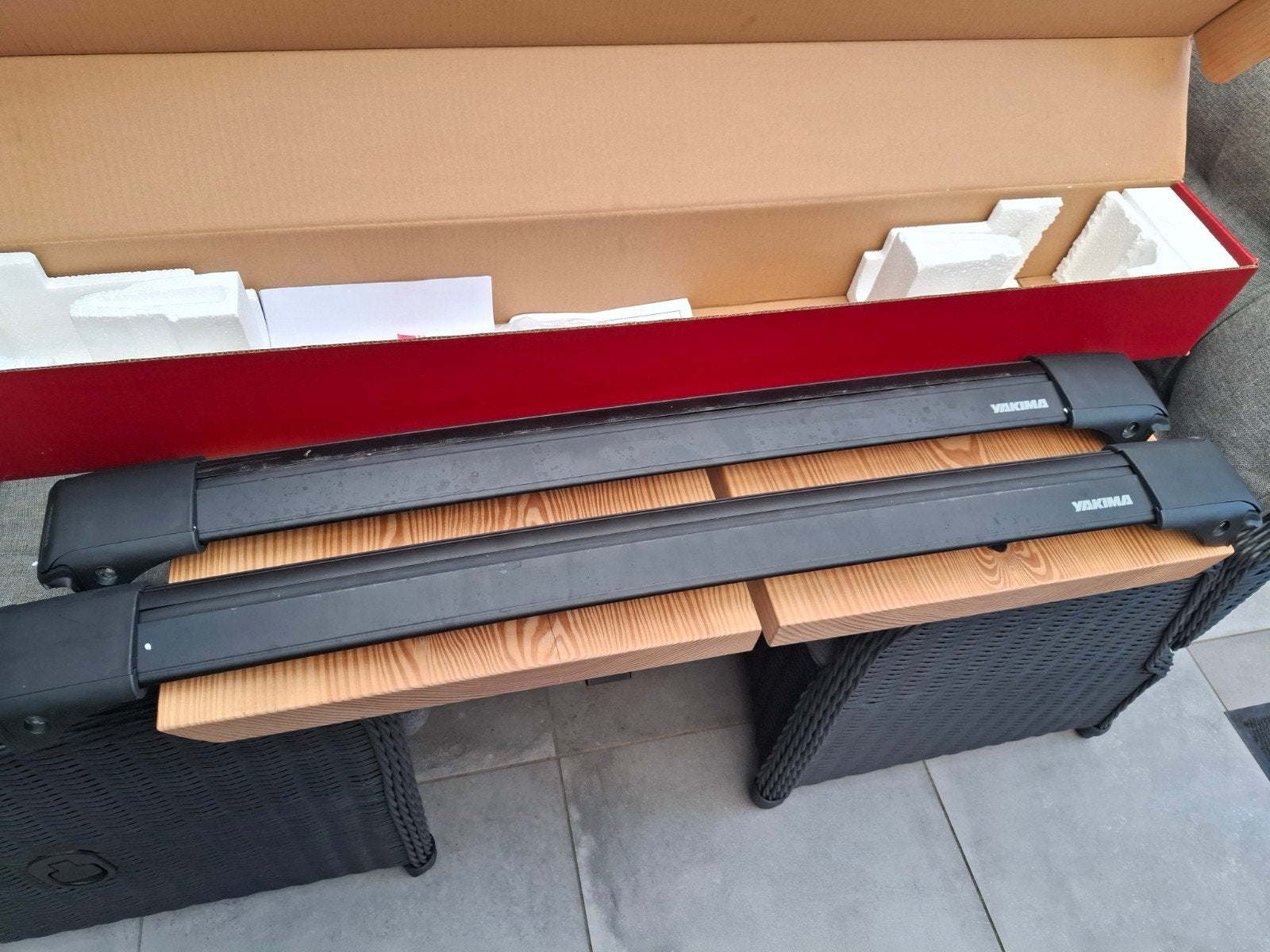 Yakima Railbar S55YB Aerodynamische Dakdragers Zwart, Auto diversen, Ophalen, Zo goed als nieuw