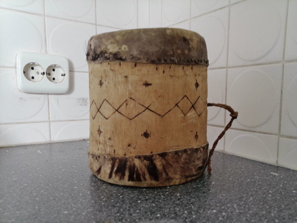 Curiosa Afrikaanse drum trommel inheemse drum 18cm 1970, Afrika, Overige typen, Handgemaakt, Ophalen of Verzenden