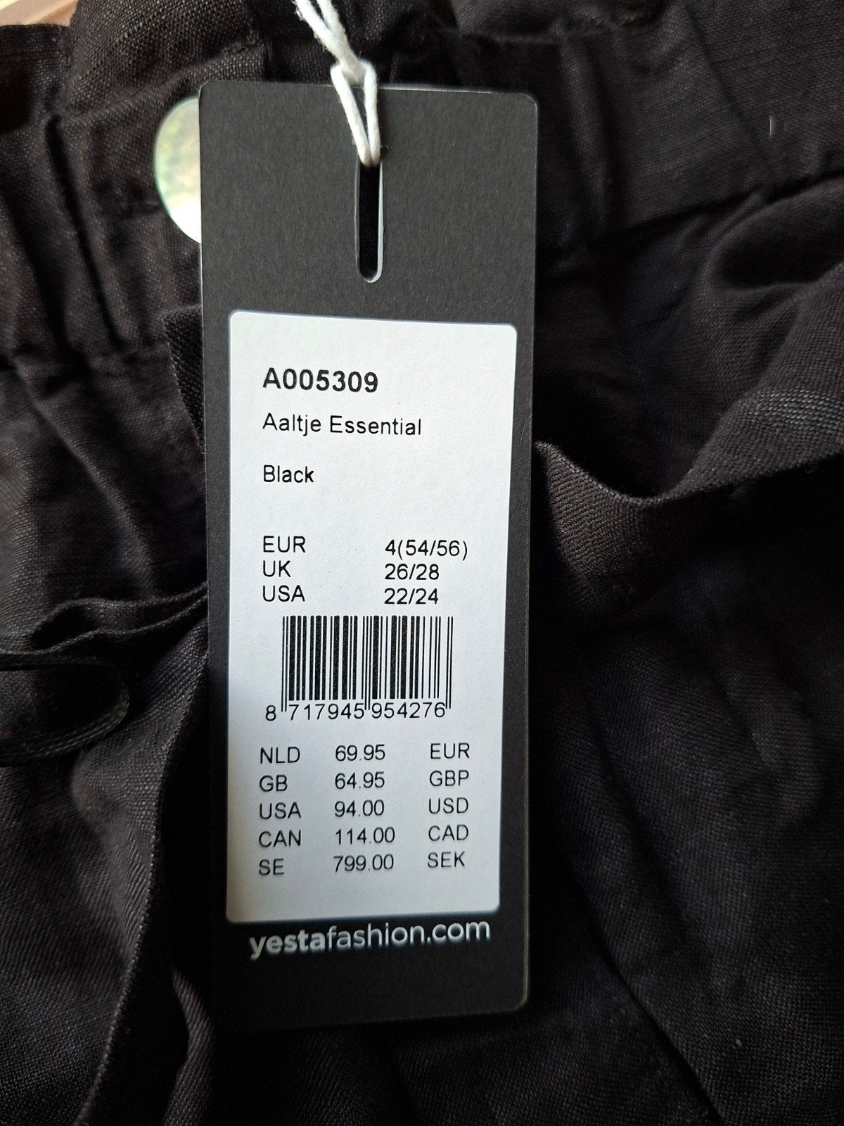 Nieuwe zwarte Yesta Shorts maat 54/56, Zwart, Ophalen of Verzenden, Broek of Spijkerbroek, Nieuw