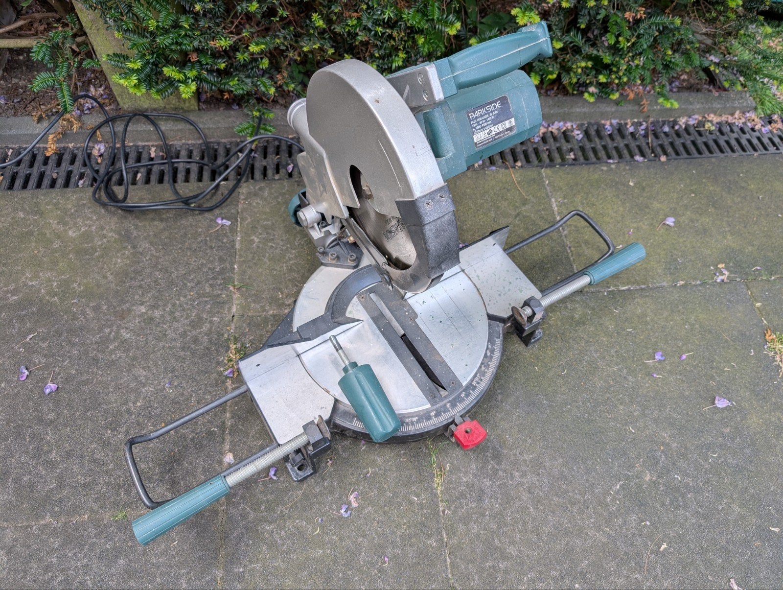 Parkside PKGS 1450 Laser Afkortzaag - 1450W, Doe-het-zelf en Verbouw, Ophalen, Gebruikt, 70 mm of meer, Parkside