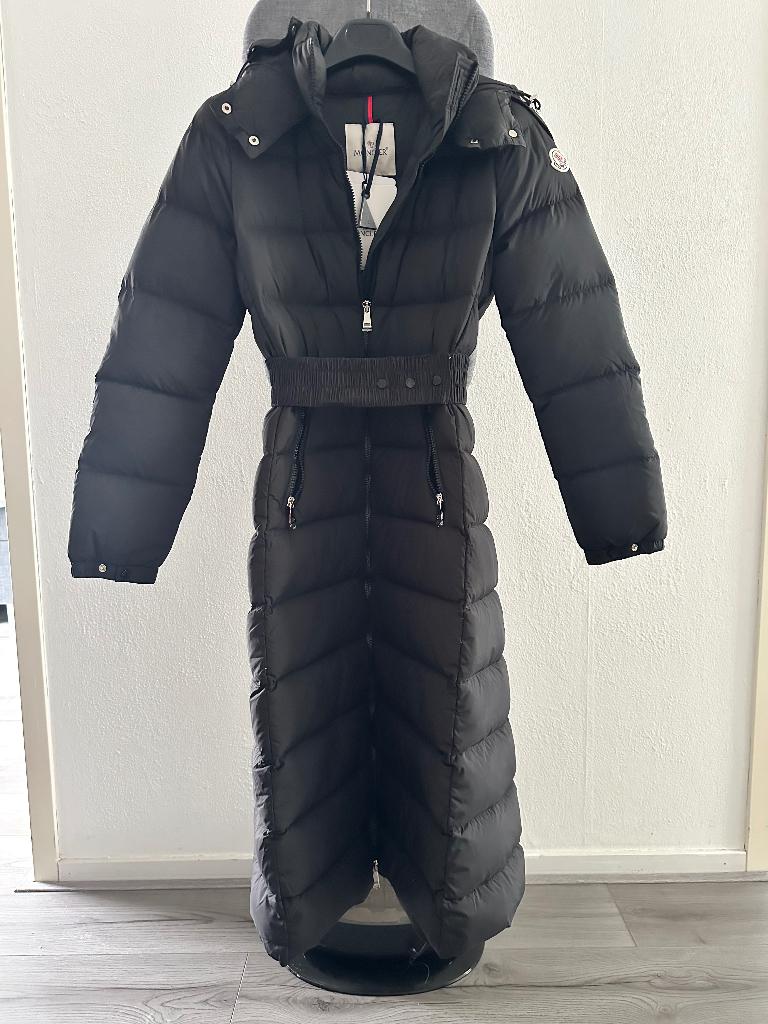 Moncler winterjas zwart (V) maat S, Kleding | Dames, Jassen | Winter, Zwart, Moncler, Ophalen of Verzenden, Zo goed als nieuw