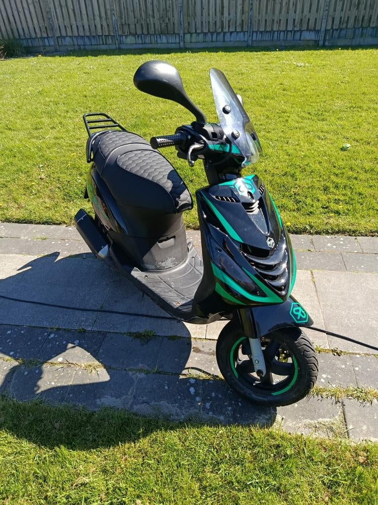 Piaggio Zip 4T 80cc Brom - Rijklaar voor de zomer!, Fietsen en Brommers, Scooters | Piaggio, Ophalen of Verzenden, Zo goed als nieuw