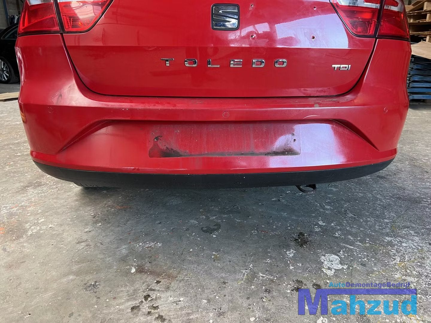 SEAT TOLEDO 4 Rood achterbumper 2012-2019, Auto-onderdelen, Gebruikt, Autovia A-2, Km 585 585
08760  Martorell, ES, Ophalen of Verzenden