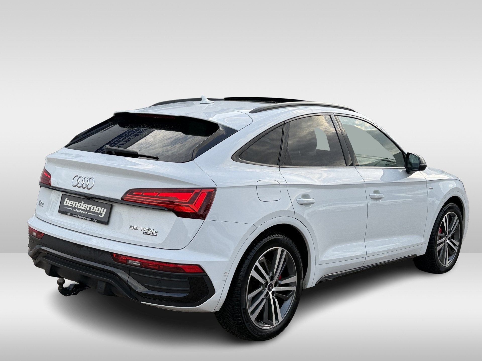 Audi Q5 Sportback 55 TFSI e 367pk S edition Competition, Auto's, Automaat, Dealer onderhouden, Gebruikt, 4 cilinders