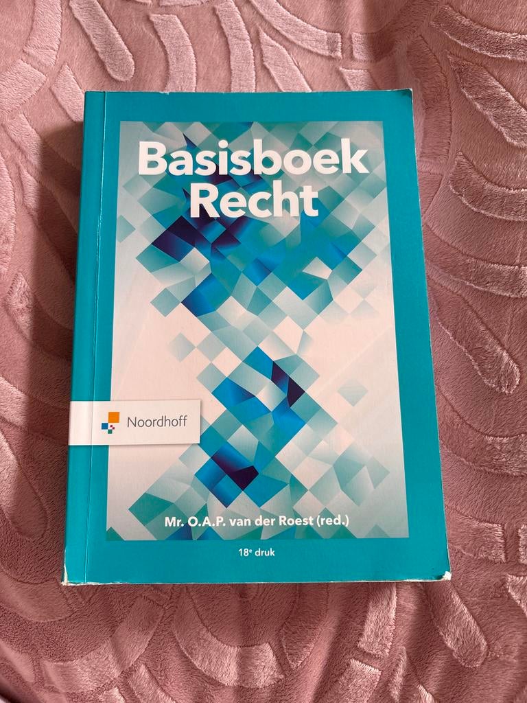 Basisboek Recht - 18e druk - Mr. O.A.P. van der Roest, Ophalen of Verzenden, Gamma, Zo goed als nieuw, HBO