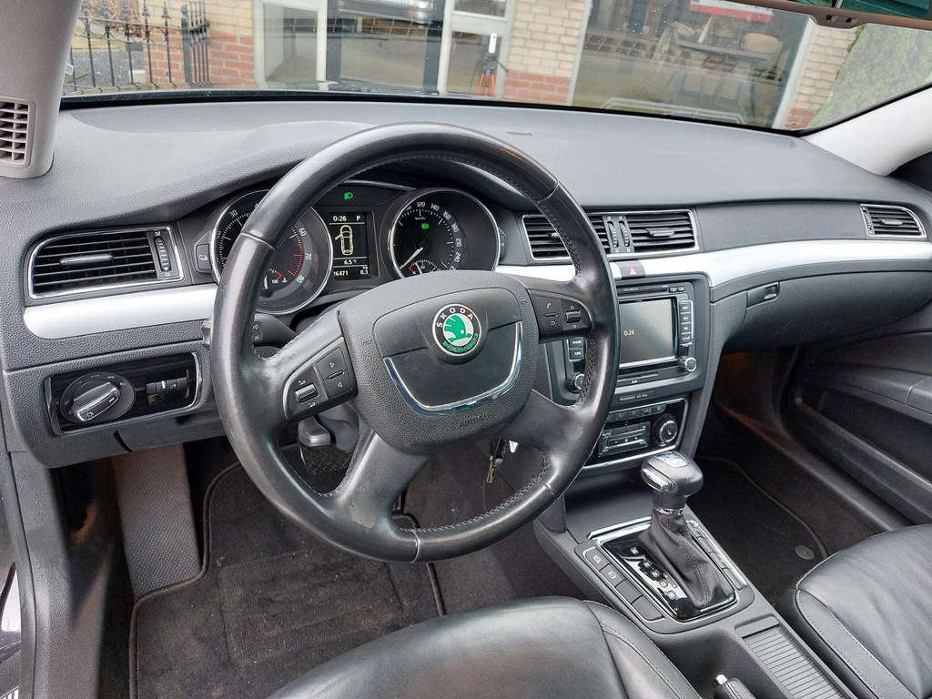 Skoda Superb Combi 1.8 TSI | Handel / Export | Full-options, Auto's, Skoda, Euro 5, Gebruikt, Zwart, 4 cilinders