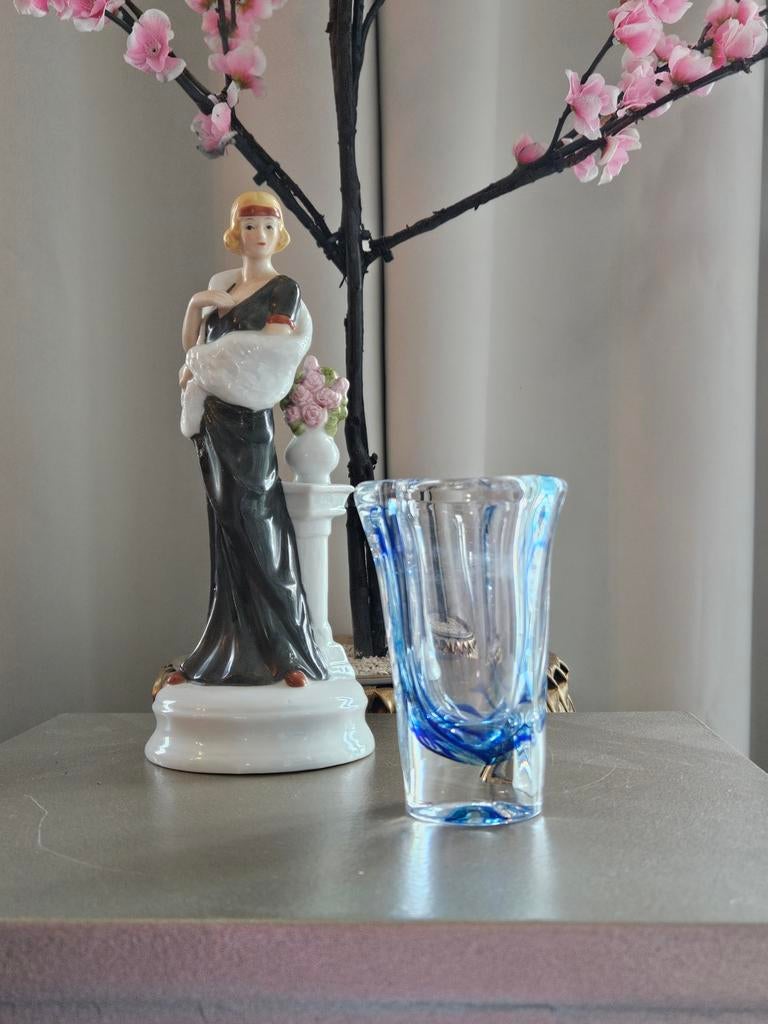 Kleine blauwe mondgeblazen vaas Max Verboeket Maastricht, Ophalen of Verzenden
