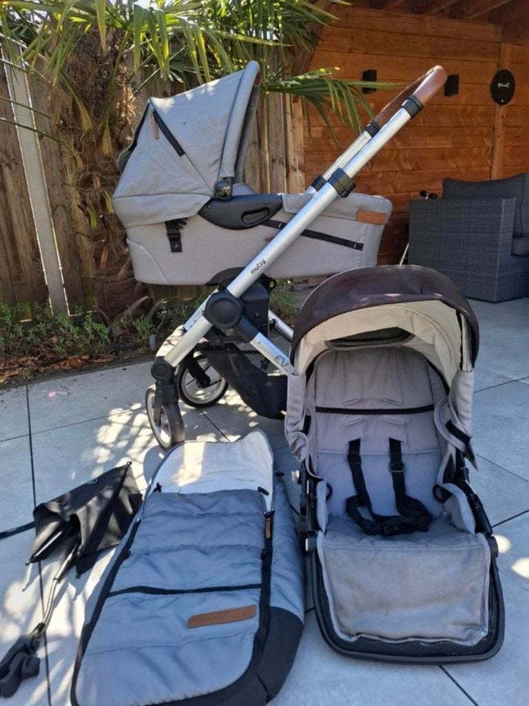 Mutsy Evo kinderwagen (incl. reiswieg & Maxi-Cosi adapters), Ophalen, Gebruikt, Combiwagen, Mutsy