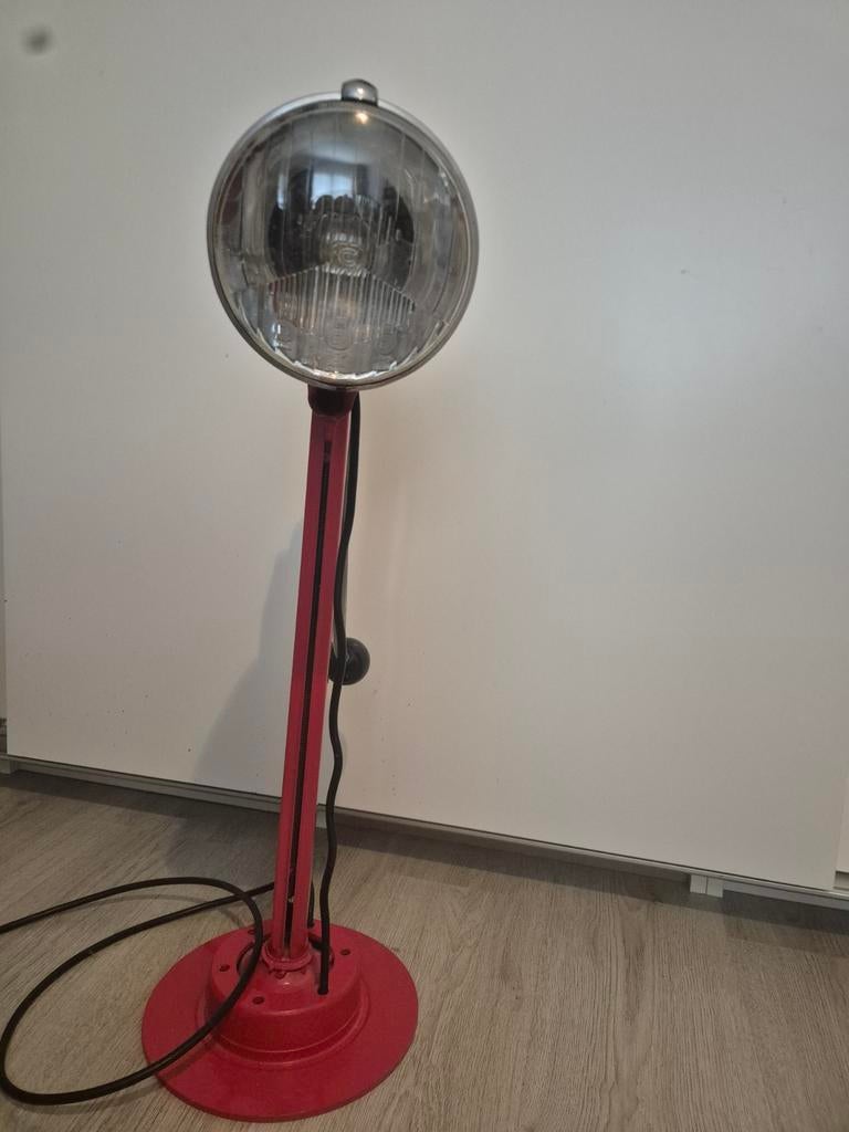 Unieke rode tafellamp met koplamp design, Ophalen of Verzenden